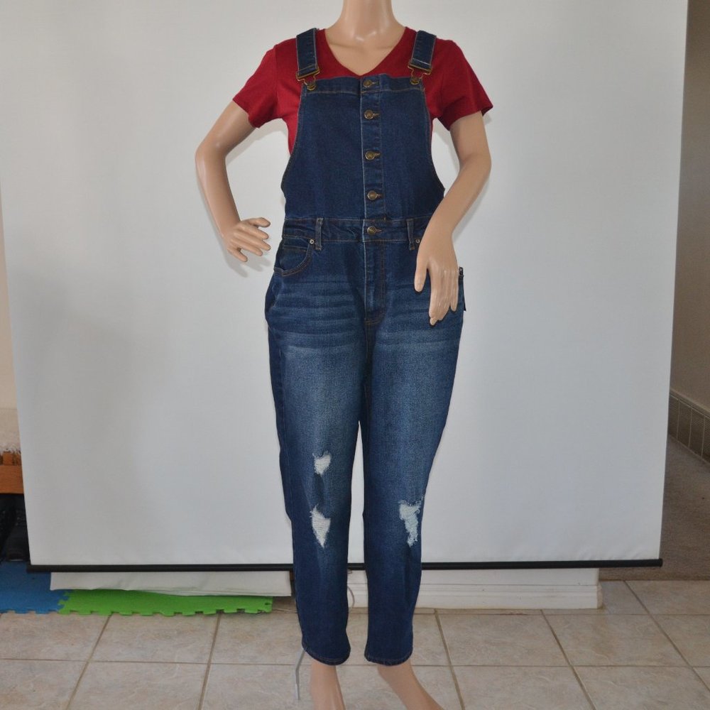 No Boundaries Skinny Denim Overall with Red Mc Short Sleeves T-Shirt